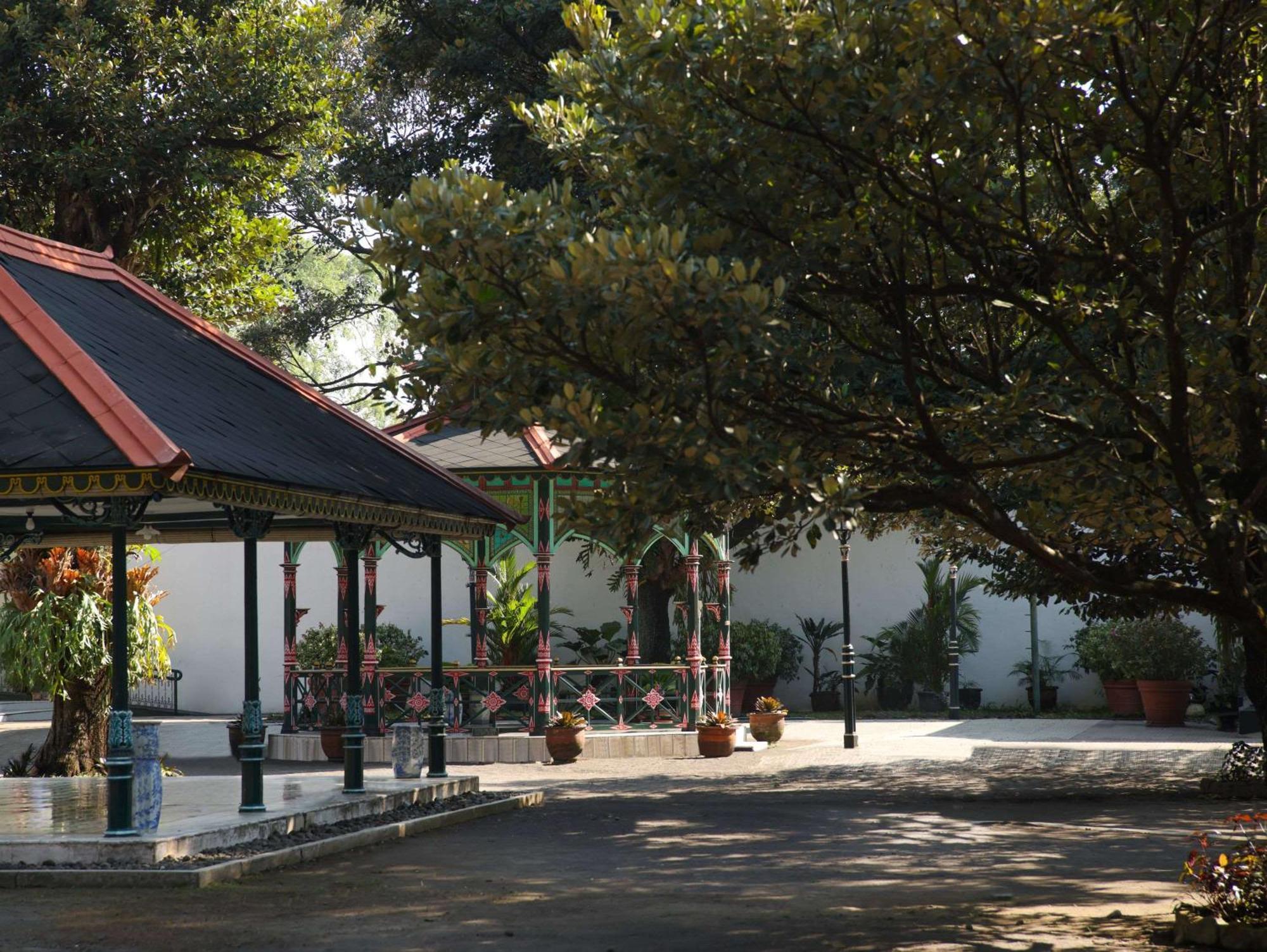 Garrya Bianti Yogyakarta Hotel Sleman  Exterior photo
